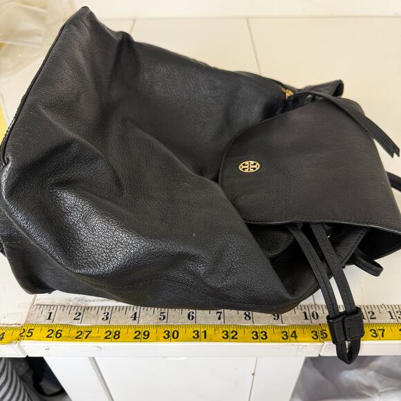 Tory Burch Brody Pebbled Leather Black Backpack Drawstring main image 12